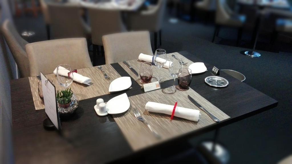 restaurant 2
